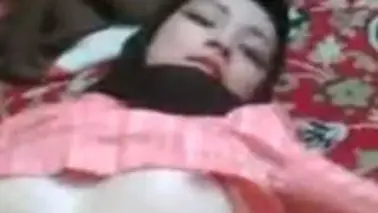 Ukhti Hijab ABG Cantik Pasrah Digenjot Kasur poster